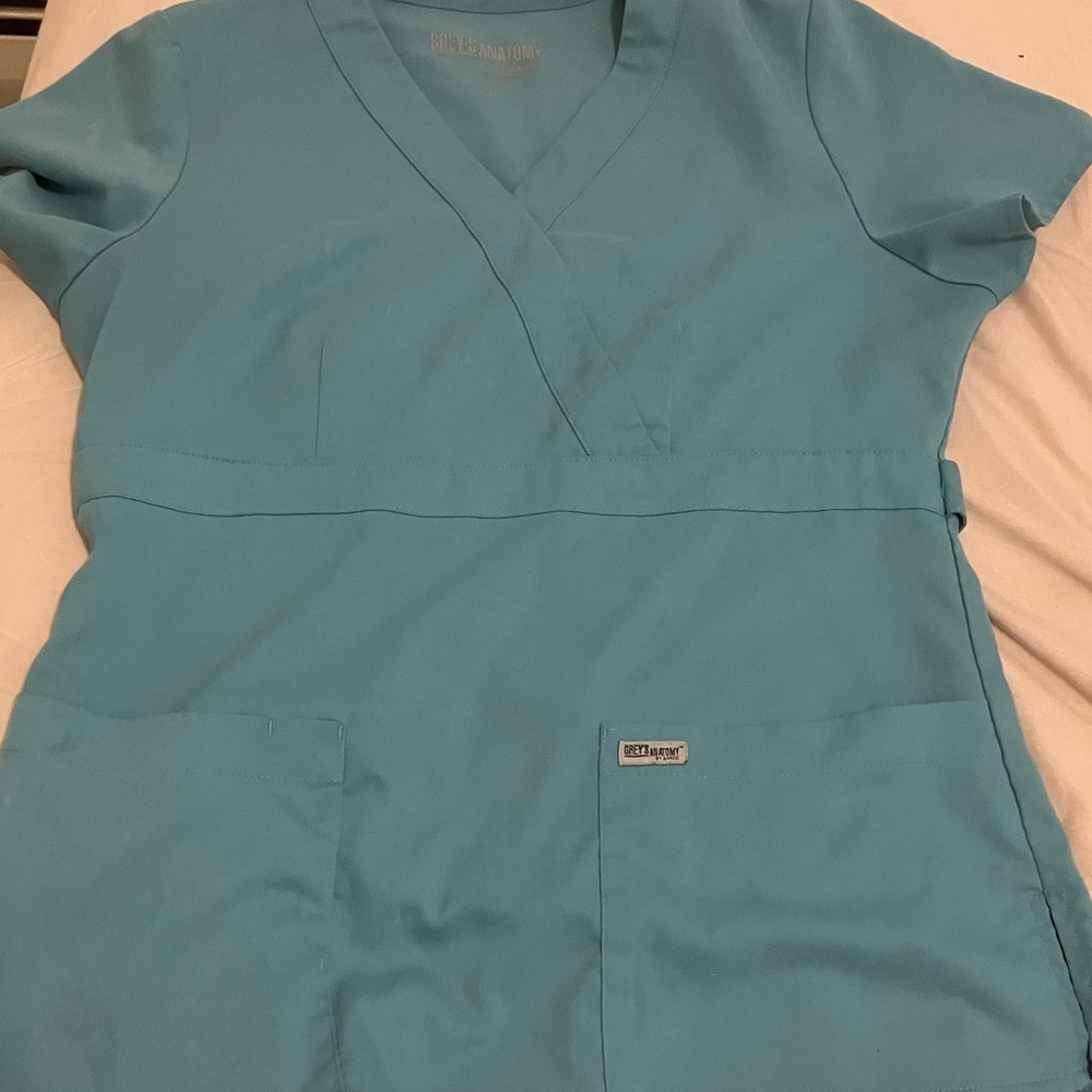 Grey's Anatomy Wear by Barco Scrub Top!Accepting Offers/Bundle Deals!